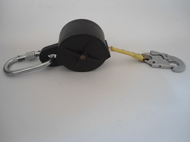 高空作業(yè)防墜器.jpg 高空作業(yè)防墜器.jpg