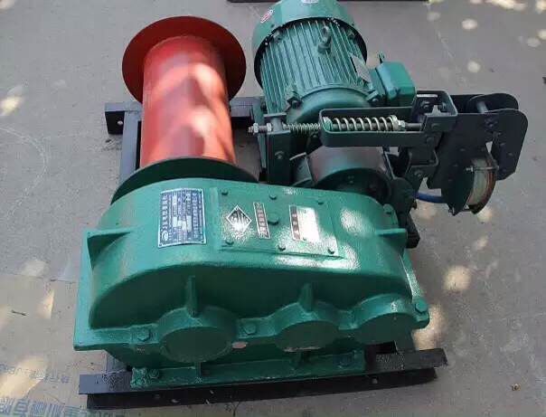 工業卷揚機.jpg 工業卷揚機.jpg